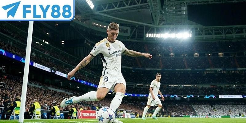 Quan sát dữ liệu và các phân tích trước khi vào kèo