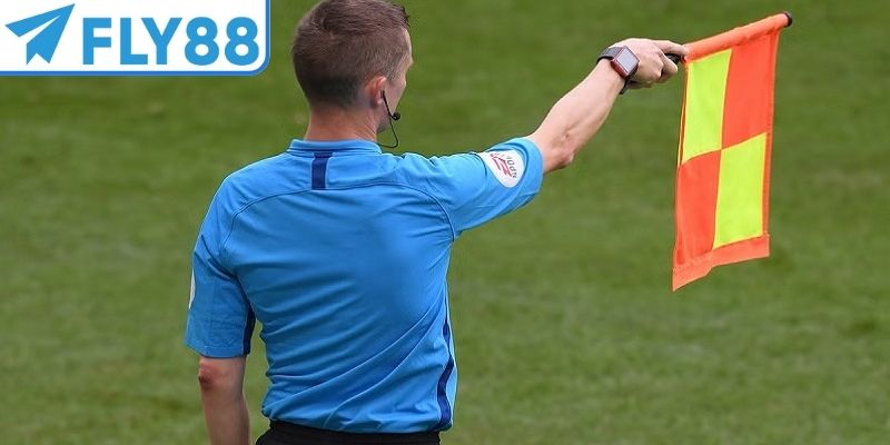 Nhiều đội bóng có hàng thủ được đào tạo bẫy việt vị rất tốt